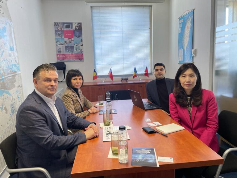 Întâlnire  cu conducerea  TAIWAN TRADE CENTER BUCURESTI