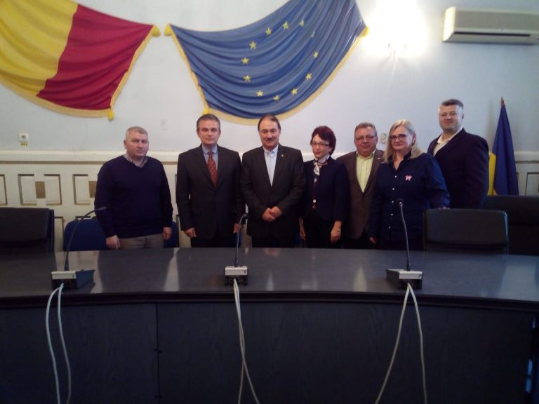 PARLAMENTARII JUDEȚULUI ALBA INTERESAȚI DE PROBLEMELE MEDIULUI DE AFACERI ȘI A  CORPURILOR PROFESIONALE