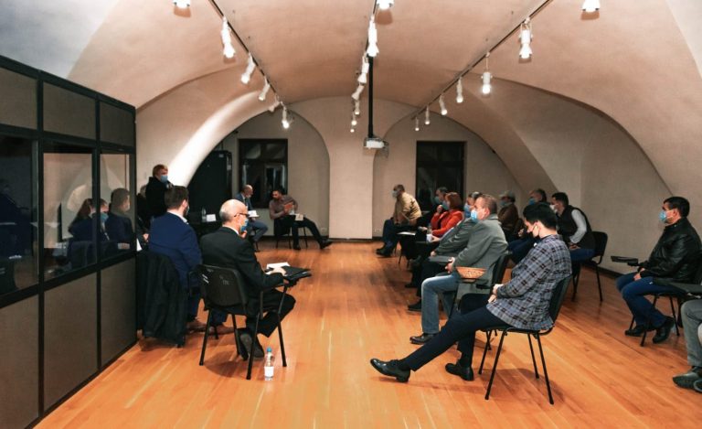 CANDIDAȚII PMP, ARN, PER, PPU și AUR AU PARTICIPAT LA MASA ROTUNDĂ DIALOG FEDERAȚIA PATRONILOR BIHOR